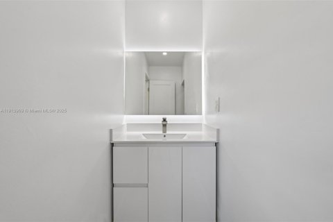 Villa ou maison à vendre à Coral Gables, Floride: 5 chambres, 163.97 m2 № 1969020 - photo 27