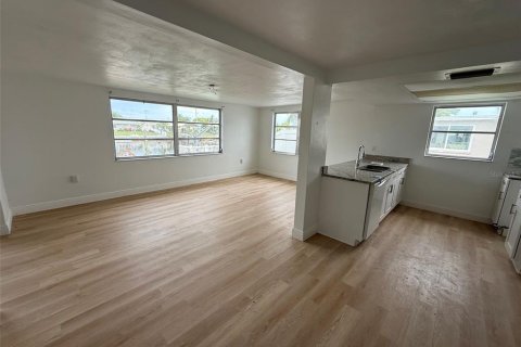 Купить виллу или дом в Гудзон, Флорида 3 комнаты, 137.4м2, № 2204436 - фото 14