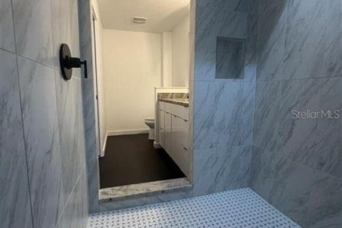 Touwnhouse à vendre à Orlando, Floride: 3 chambres, 169.92 m2 № 2413490 - photo 3