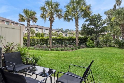 Townhouse in Tampa, Florida 2 bedrooms, 147.53 sq.m. № 2223679 - photo 25