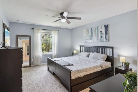 Townhouse in Tampa, Florida 2 bedrooms, 147.53 sq.m. № 2223679 - photo 18