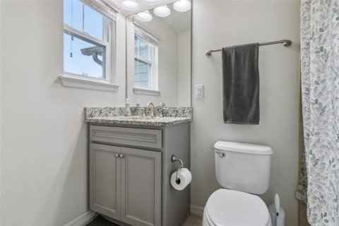 Townhouse in Tampa, Florida 2 bedrooms, 147.53 sq.m. № 2223679 - photo 23