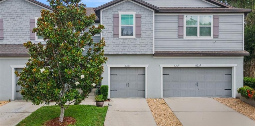 Townhouse in Tampa, Florida 2 bedrooms, 147.53 sq.m. № 2223679