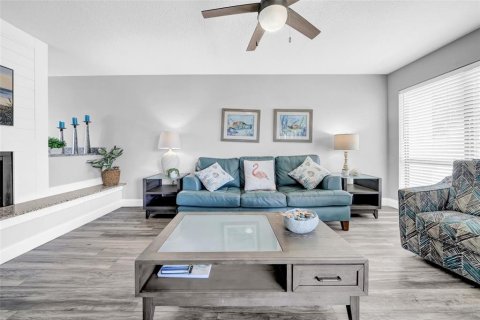 Condominio en venta en Indian Rocks Beach, Florida, 2 dormitorios, 96.62 m2 № 1903986 - foto 9