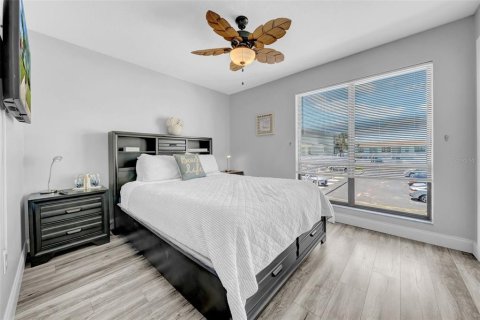 Condominio en venta en Indian Rocks Beach, Florida, 2 dormitorios, 96.62 m2 № 1903986 - foto 29