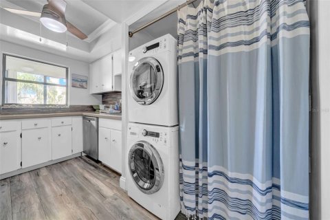 Condominio en venta en Indian Rocks Beach, Florida, 2 dormitorios, 96.62 m2 № 1903986 - foto 16