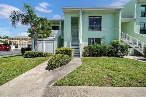 Condominio en venta en Indian Rocks Beach, Florida, 2 dormitorios, 96.62 m2 № 1903986 - foto 2