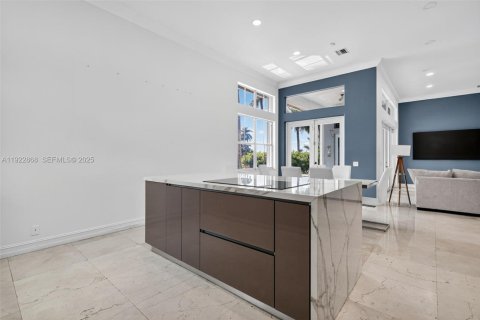 Villa ou maison à louer à Pembroke Pines, Floride: 3 chambres, 211.91 m2 № 1976724 - photo 16