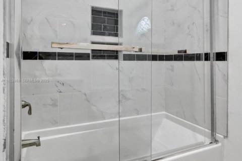 Villa ou maison à louer à Pembroke Pines, Floride: 3 chambres, 211.91 m2 № 1976724 - photo 26