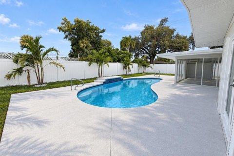 Villa ou maison à vendre à Fort Myers, Floride: 2 chambres, 131.92 m2 № 2394168 - photo 22
