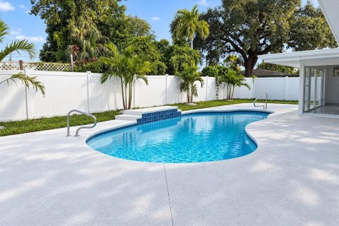 Villa ou maison à vendre à Fort Myers, Floride: 2 chambres, 131.92 m2 № 2394168 - photo 21
