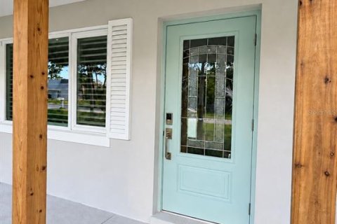 Villa ou maison à vendre à Fort Myers, Floride: 2 chambres, 131.92 m2 № 2394168 - photo 16