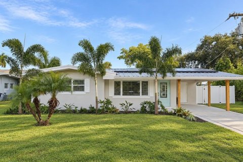Villa ou maison à vendre à Fort Myers, Floride: 2 chambres, 131.92 m2 № 2394168 - photo 13