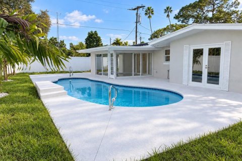 Villa ou maison à vendre à Fort Myers, Floride: 2 chambres, 131.92 m2 № 2394168 - photo 20