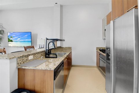 Купить кондоминиум в Майами, Флорида 2 спальни, 85.1м2, № 2036589 - фото 13