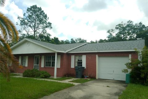 Casa en alquiler en Lakeland, Florida, 3 dormitorios, 125.7 m2 № 1877145 - foto 1