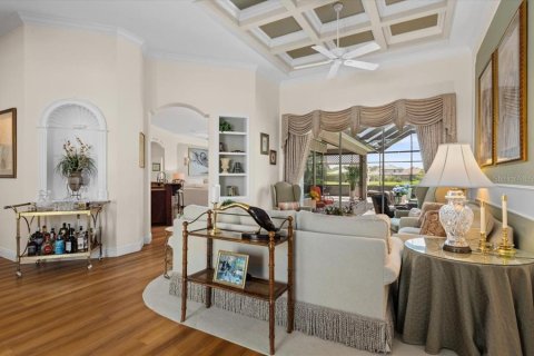 House in Lakewood Ranch, Florida 4 bedrooms, 267 sq.m. № 1772183 - photo 6