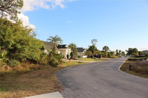 Terreno en venta en Port Charlotte, Florida № 2108312 - foto 6