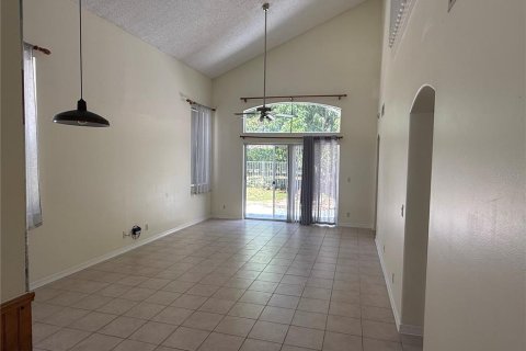 Villa ou maison à louer à Lake Worth, Floride: 3 chambres, 180.6 m2 № 2148721 - photo 3