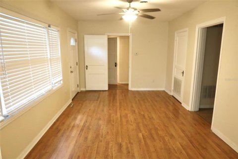 Casa en venta en Gainesville, Florida, 3 dormitorios, 109.44 m2 № 2109115 - foto 9