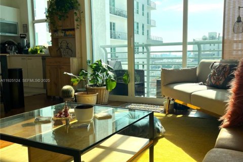 Condo à Miami, Floride, 2 chambres  № 2059772