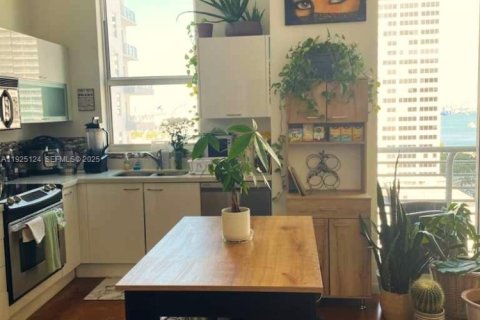 Copropriété à vendre à Miami, Floride: 2 chambres, 96.25 m2 № 2059772 - photo 19