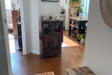 Copropriété à vendre à Miami, Floride: 2 chambres, 96.25 m2 № 2059772 - photo 14