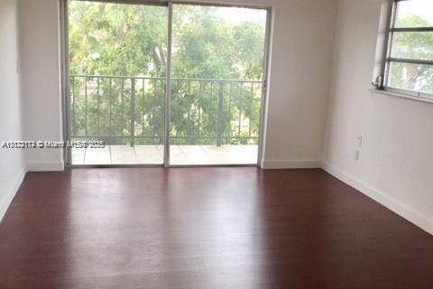 Condo in North Miami Beach, Florida, 2 bedrooms  № 1802738 - photo 5