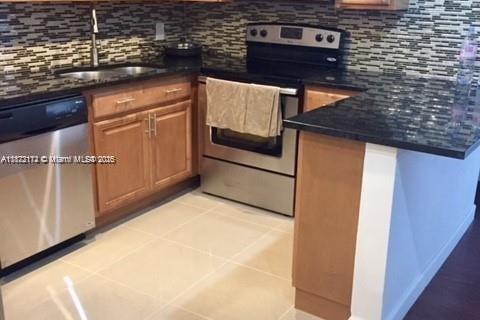 Condo in North Miami Beach, Florida, 2 bedrooms  № 1802738 - photo 6