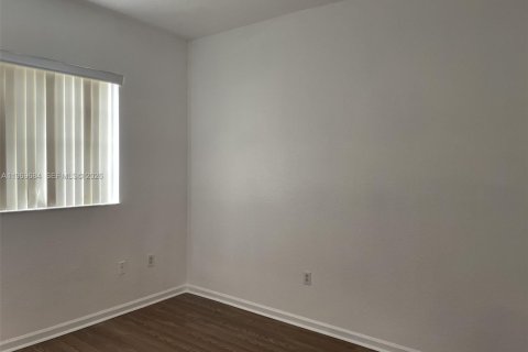 Adosado en alquiler en Tamarac, Florida, 2 dormitorios, 112.78 m2 № 2030491 - foto 14