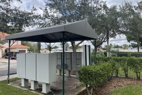 Adosado en alquiler en Tamarac, Florida, 2 dormitorios, 112.78 m2 № 2030491 - foto 6