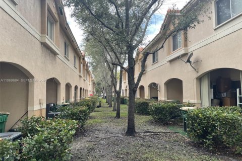 Adosado en alquiler en Tamarac, Florida, 2 dormitorios, 112.78 m2 № 2030491 - foto 5