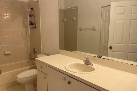 Adosado en alquiler en Tamarac, Florida, 2 dormitorios, 112.78 m2 № 2030491 - foto 16