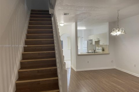 Adosado en alquiler en Tamarac, Florida, 2 dormitorios, 112.78 m2 № 2030491 - foto 11