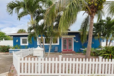 Villa ou maison à vendre à North Palm Beach, Floride: 3 chambres, 183.76 m2 № 1467437 - photo 1