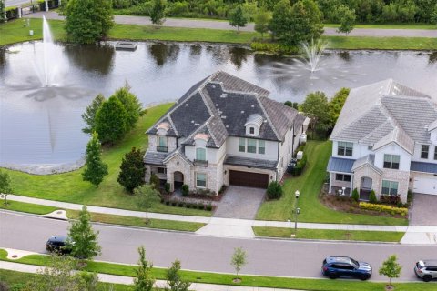 House in Orlando, Florida 5 bedrooms, 458.29 sq.m. № 1780631 - photo 2