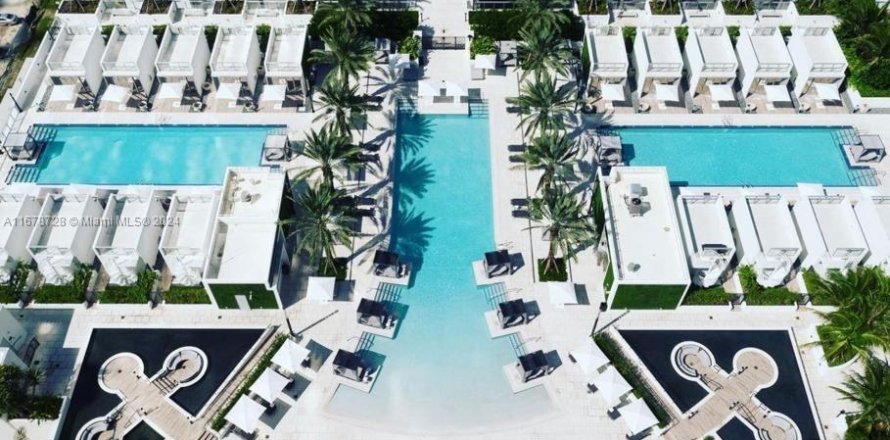 Condo in Miami, Florida, 3 bedrooms № 1729456