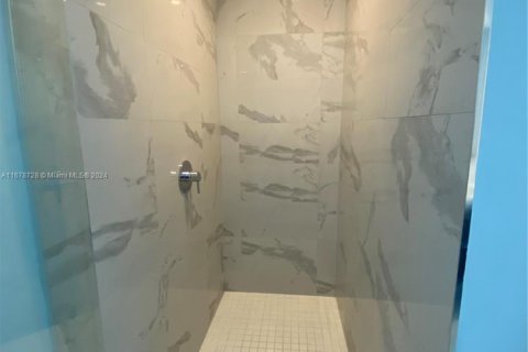 Condo in Miami, Florida, 3 bedrooms  № 1729456 - photo 26