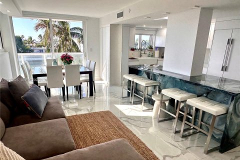 Condo à Miami Beach, Floride, 2 chambres № 2079922
