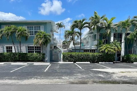 Apartamento en alquiler en Wilton Manors, Florida, 1 dormitorio № 1699821 - foto 2