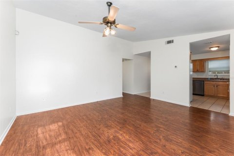 Casa en venta en Gainesville, Florida, 3 dormitorios, 97.55 m2 № 2203918 - foto 4