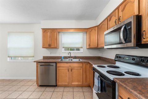 Casa en venta en Gainesville, Florida, 3 dormitorios, 97.55 m2 № 2203918 - foto 2