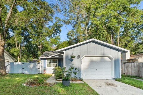 House in Gainesville, Florida 3 bedrooms, 97.55 sq.m. № 2203918