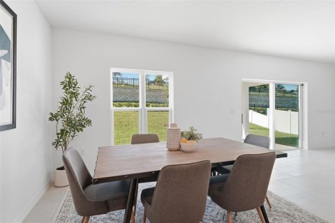 House in Howey-in-the-Hills, Florida 4 bedrooms, 176.51 sq.m. № 2119566 - photo 21