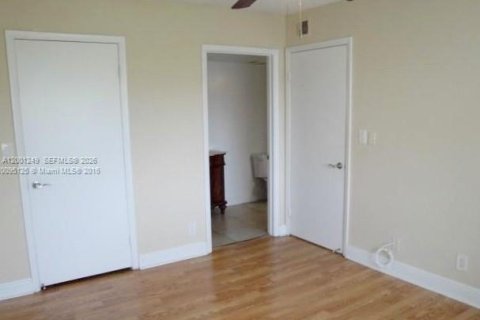 Снять в аренду квартиру в Тамарак, Флорида 1 спальня, 64.57м2, № 2065237 - фото 7