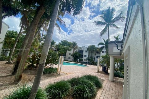 Снять в аренду квартиру в Тамарак, Флорида 1 спальня, 64.57м2, № 2065237 - фото 10