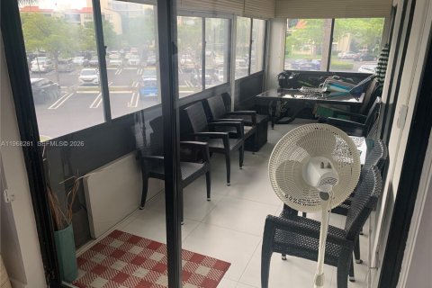 Condominio en venta en Pompano Beach, Florida, 3 dormitorios, 134.71 m2 № 2030129 - foto 29