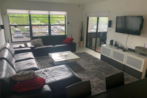 Condominio en venta en Pompano Beach, Florida, 3 dormitorios, 134.71 m2 № 2030129 - foto 10