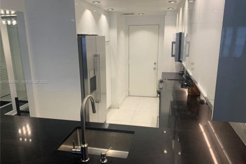 Condominio en venta en Pompano Beach, Florida, 3 dormitorios, 134.71 m2 № 2030129 - foto 5