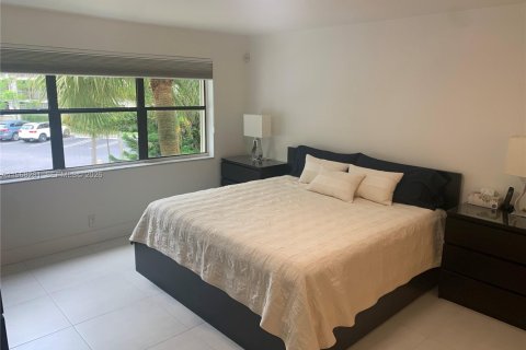 Condominio en venta en Pompano Beach, Florida, 3 dormitorios, 134.71 m2 № 2030129 - foto 12